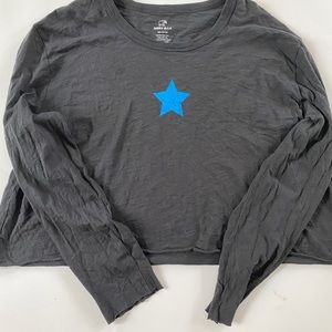 Ivory Ella Black Junior's Long Sleeve Crop Top